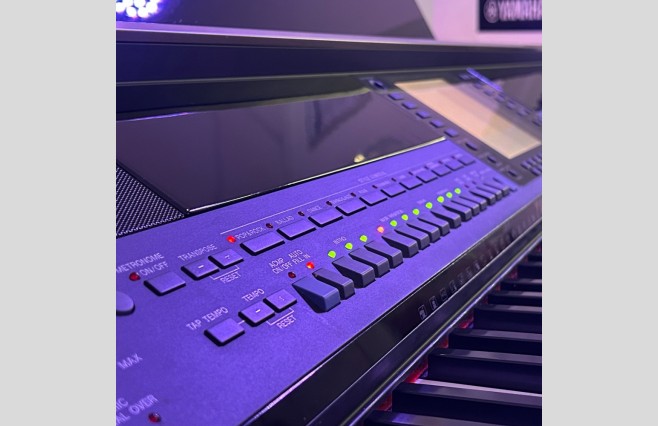 Yamaha CVP409 Polished Ebony Digital Piano, Used - Complete Package (SN:GBRCOH01026) - Image 5